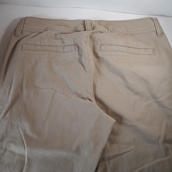 Old Navy Diva 4 khakis bootcut - Picture 3 of 4